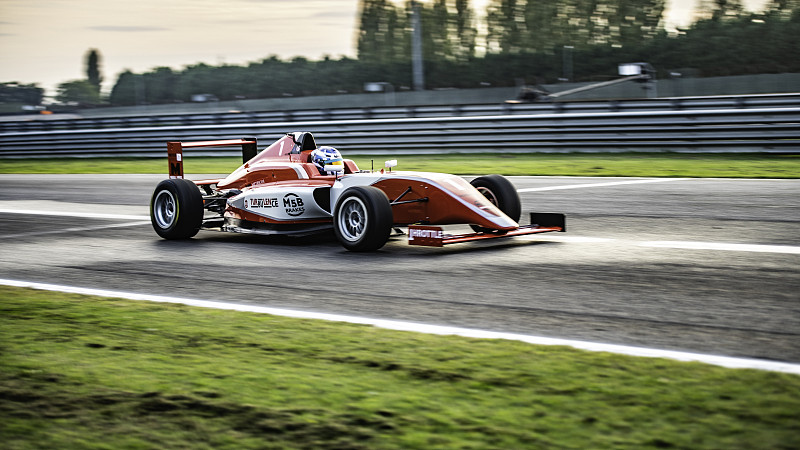 北京鑫启航汽车租赁有限公司