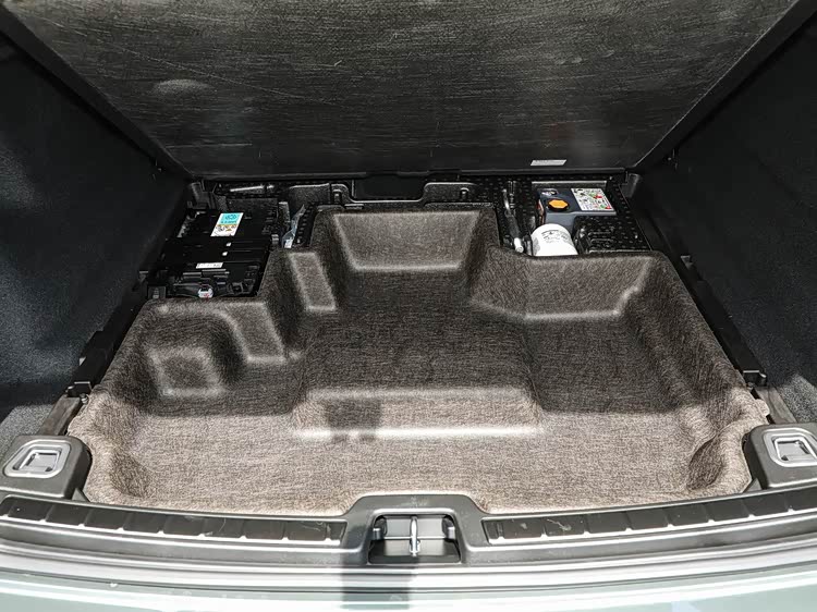 40万豪华SUV怎么选？沃尔沃XC60和奥迪Q5L谁更懂生活？