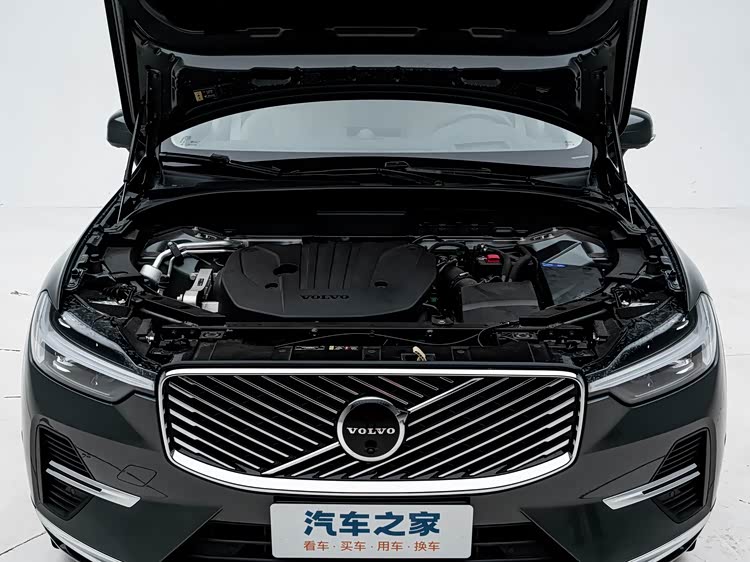 40万豪华SUV怎么选？沃尔沃XC60和奥迪Q5L谁更懂生活？