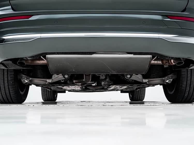 40万豪华SUV怎么选？沃尔沃XC60和奥迪Q5L谁更懂生活？