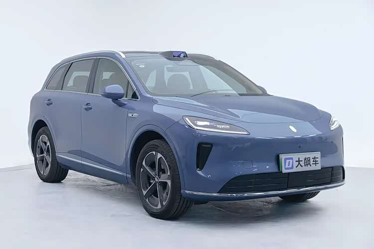 尚界H5拆车：“三层钢板”的防撞梁你见过吗？不减重就是硬刚！